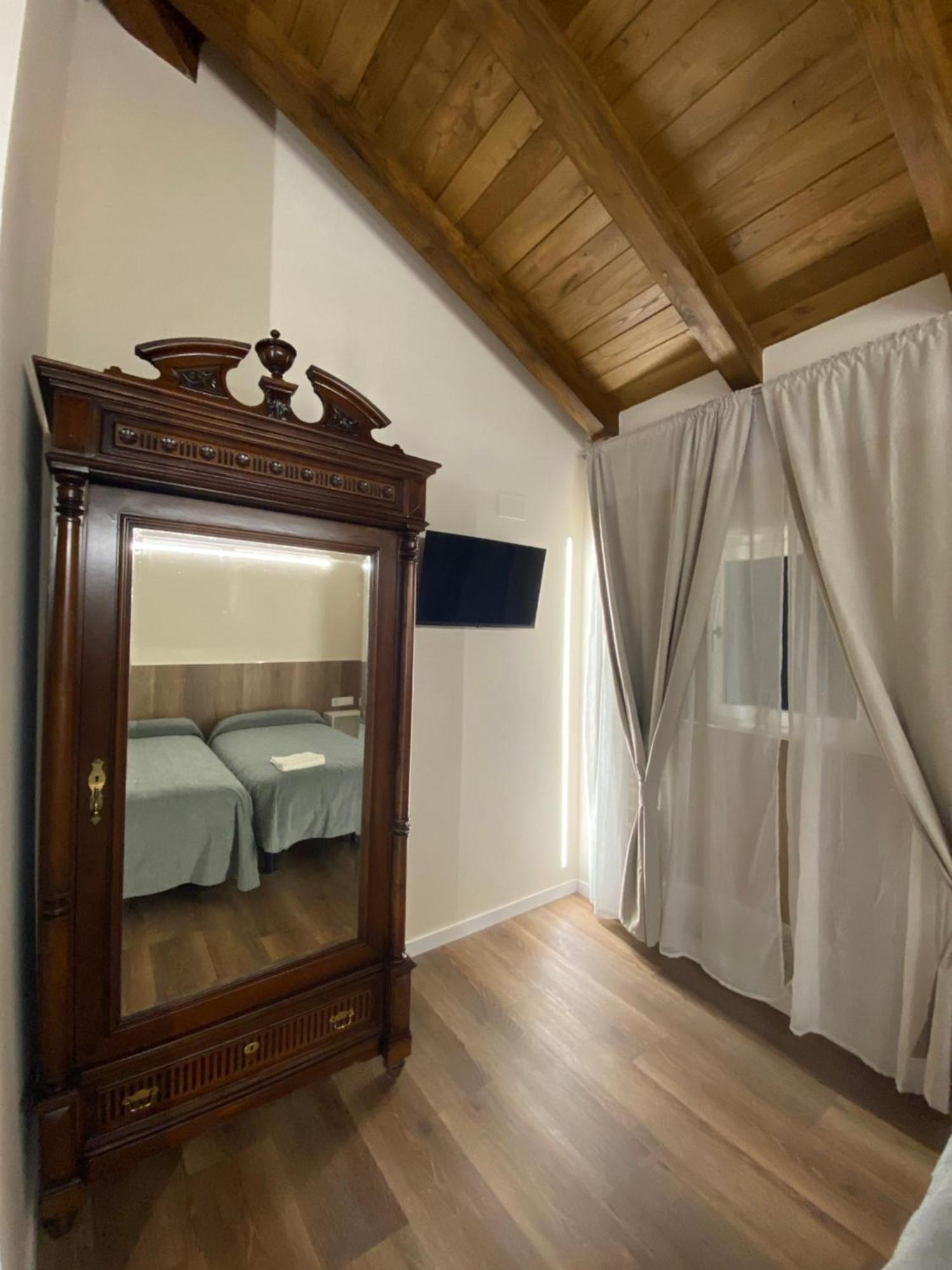 Dpcristal Centro Historico Hotel Саррия Екстериор снимка