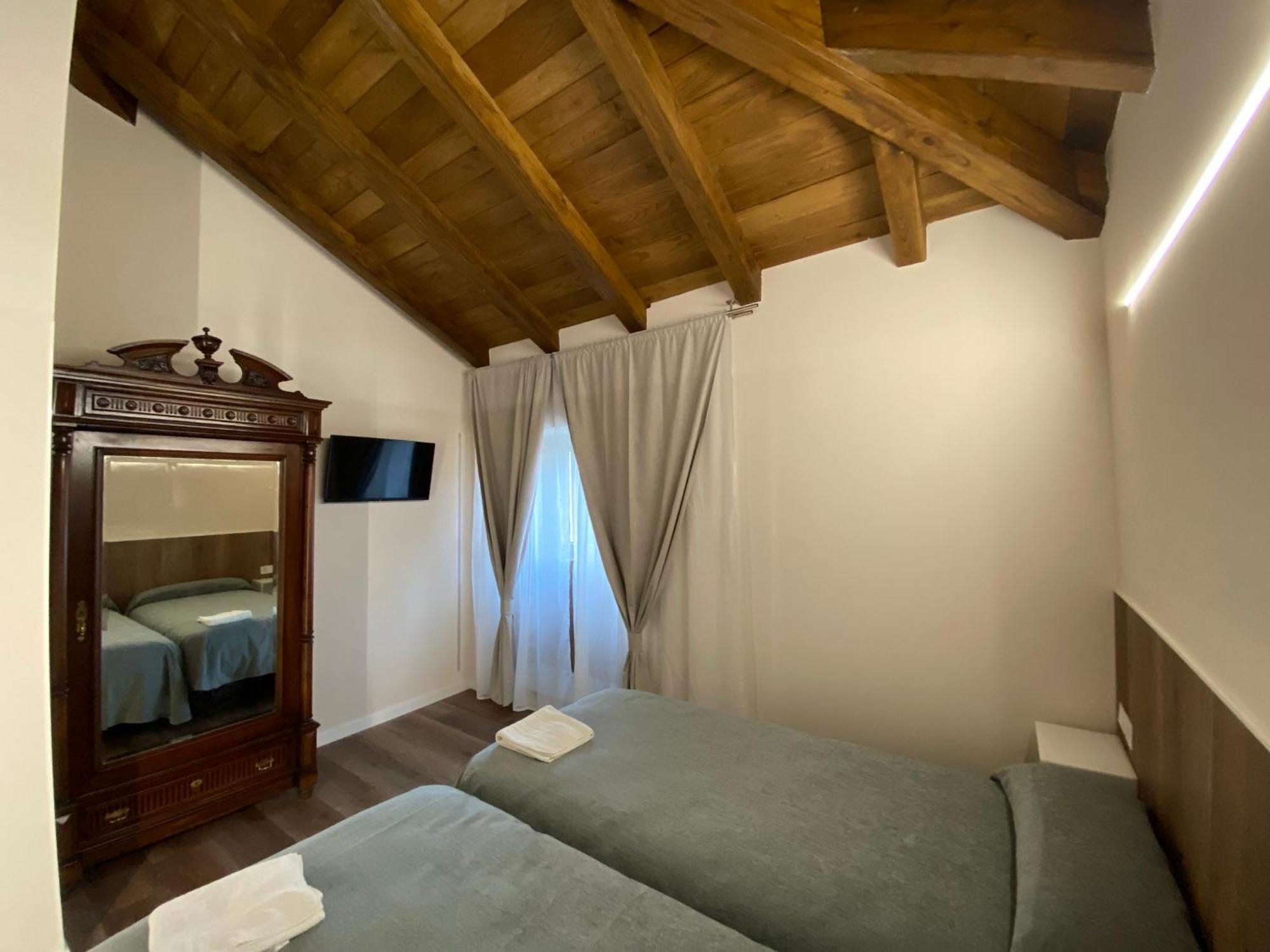 Dpcristal Centro Historico Hotel Саррия Екстериор снимка